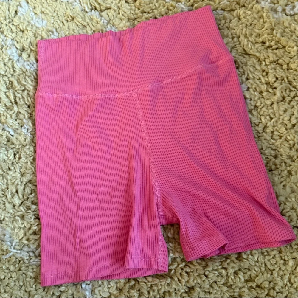 Daily Drills Ribbed Shortie Shorts in Pink - Picture 3 of 4